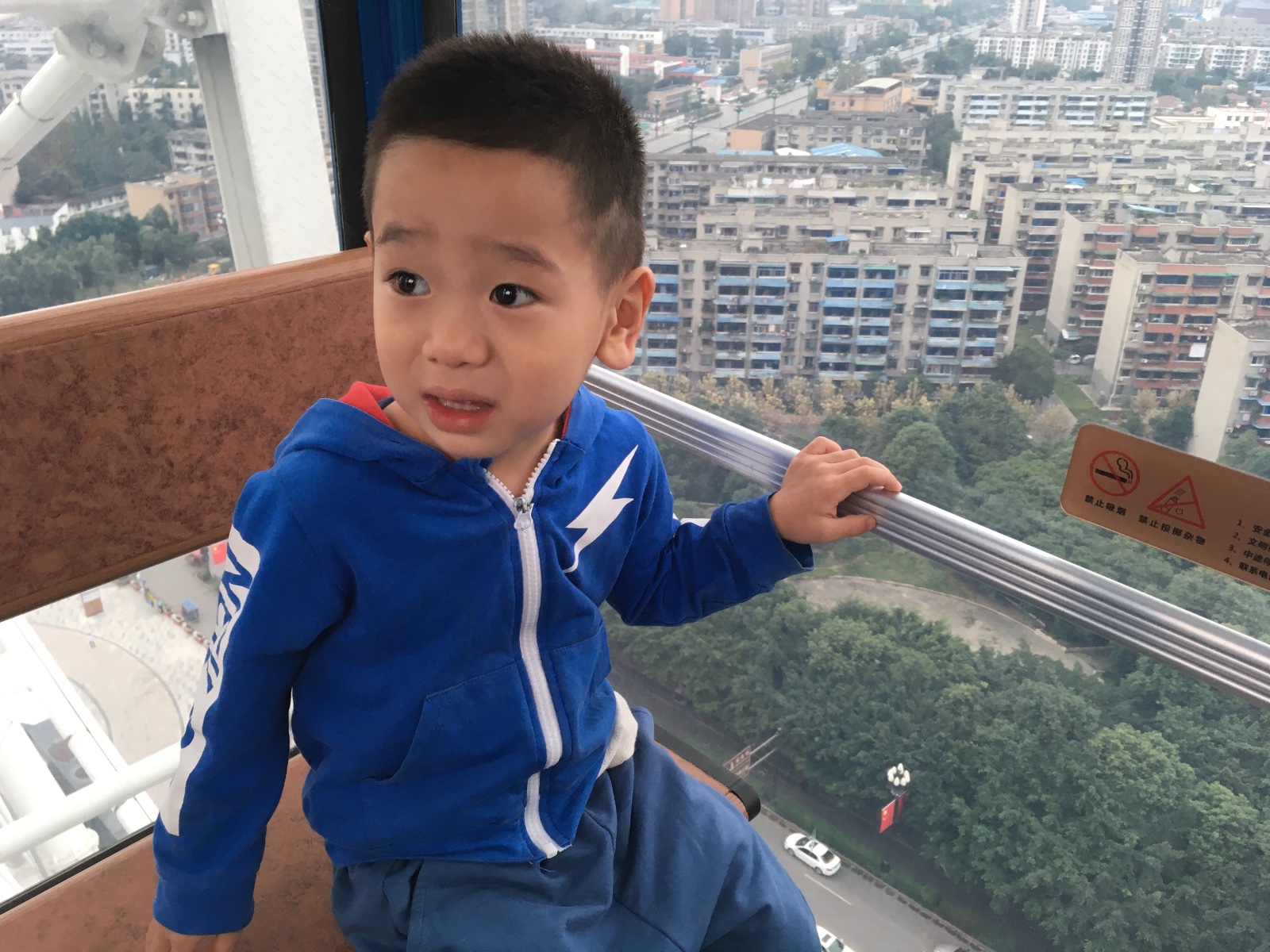 �Լ�ȥ���Լ�·  �ִ�ʫ�� 