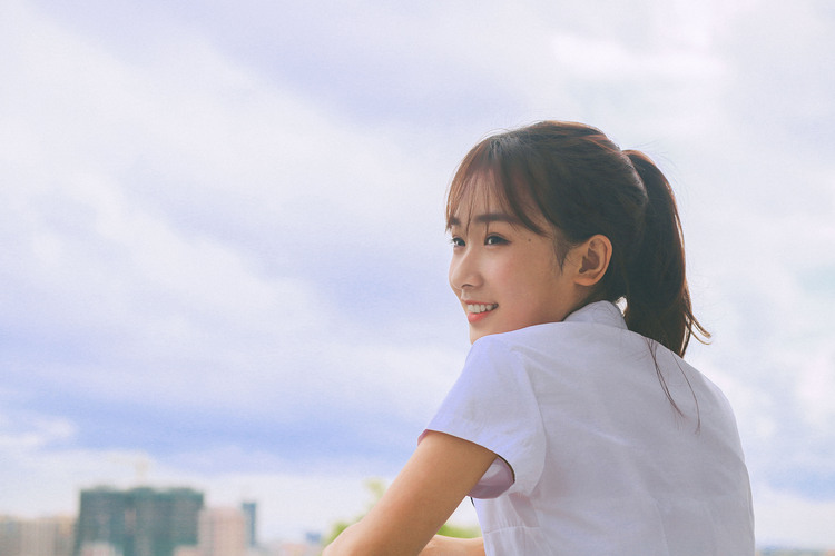 �������˵����ߣ������������ĵ�ɵ�ӣ� ����,����,���ĵ�,ɵ�� ɢ����� 213107tyy2maaqka4qkzyn