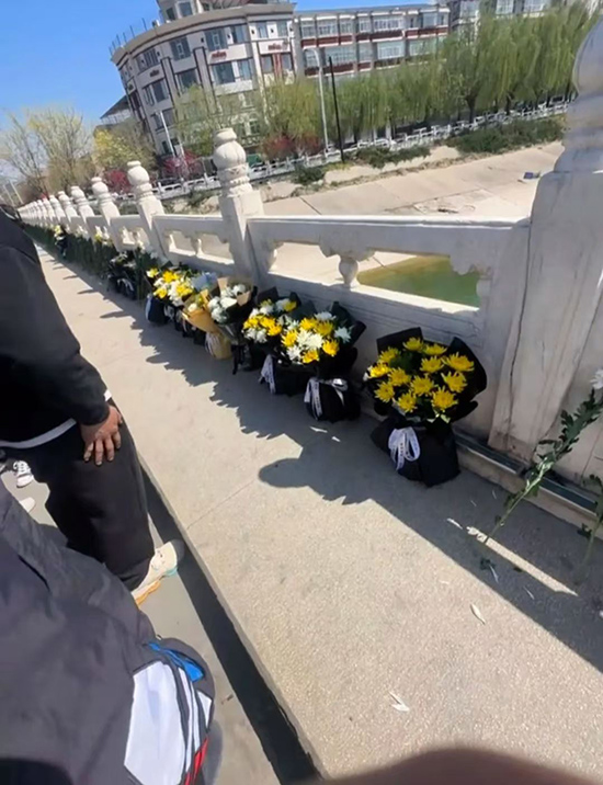 �����ӡ����촳������Դ������ʫ�����ϣ�  ���Ͻ��� 122707z6dpqypazdys89pd